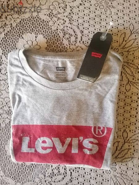 T-Shirt  Lives جديد اصلي مقاس( M) 3