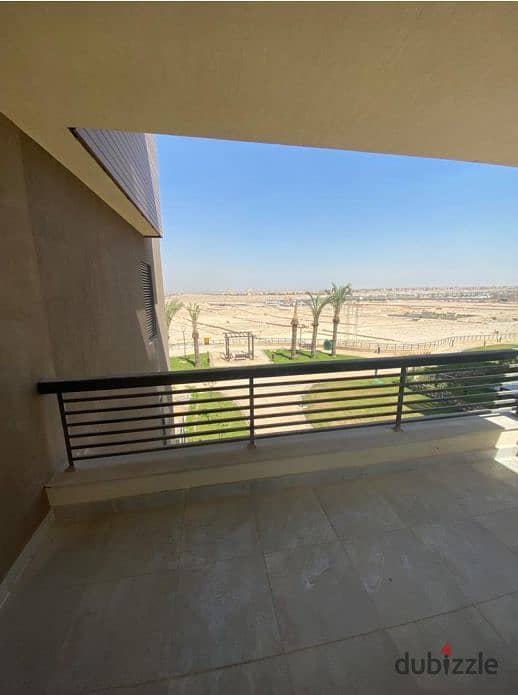 Villa for sale in New Giza District One 9