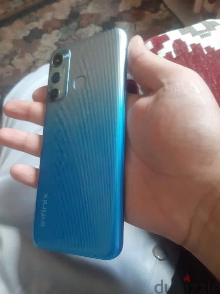 infinix Hot 11 64/4 العلبة والجراب حاله ممتازة جدا 4