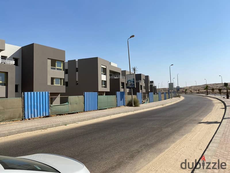 Corner villa for sale Etapa Compound, Sheikh Zayed, open landscape view, installments 2