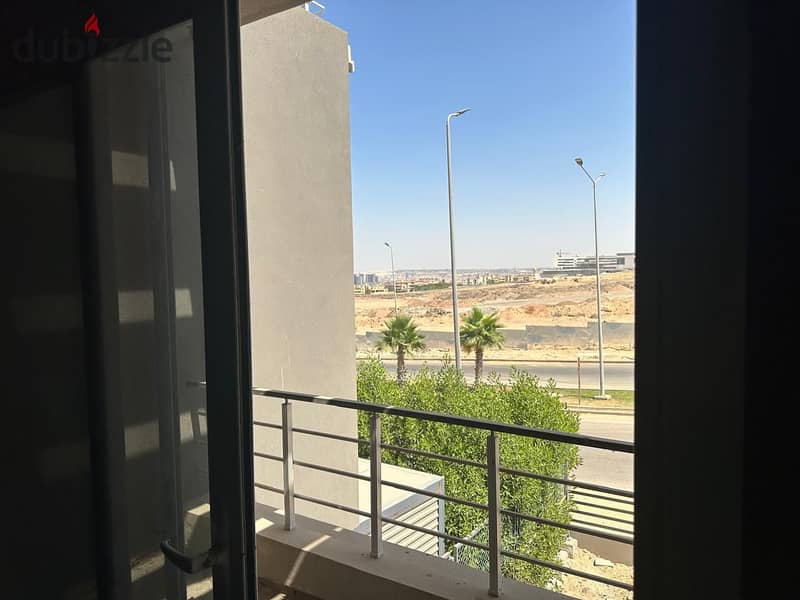 Corner villa for sale Etapa Compound, Sheikh Zayed, open landscape view, installments 10