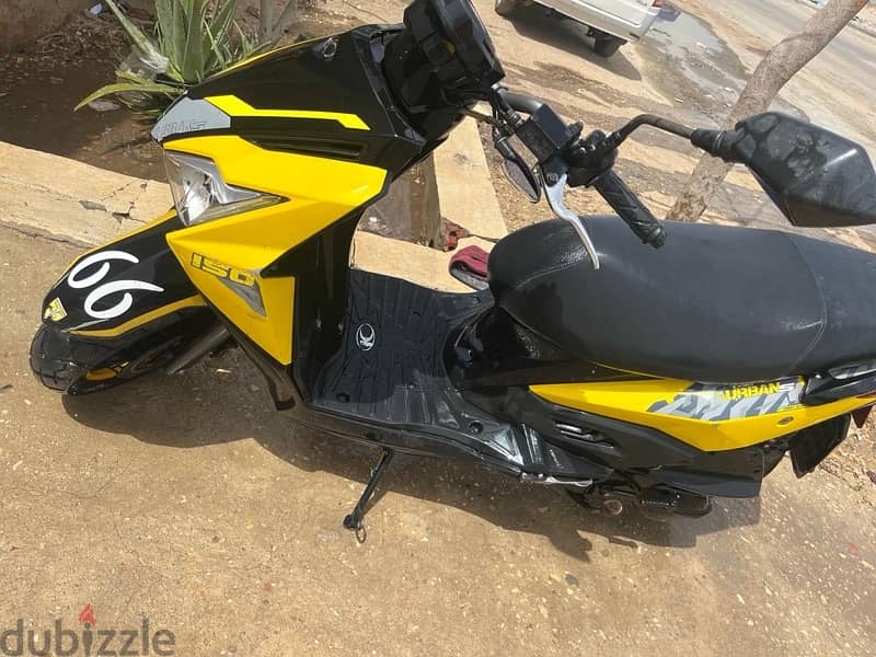 اسكوتر كيمكو 150 cc للبيع 2