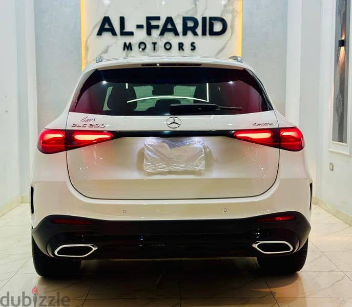 مرسيدس بنز GLC200 2023رخصت ولم تستخدم ادفع1450000بفائده تبدأ من15% 3