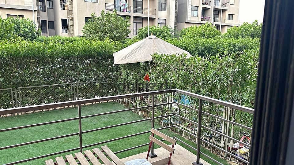 Apartment + Garden in Taj City ten minutes from Nasr City 0