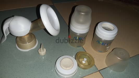 Used Avent manual breast pump for 600 LE