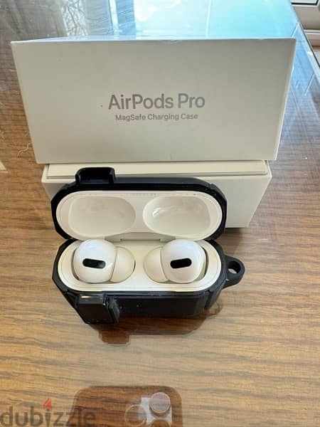 Apple Airpods pro 2 with Magsafe 1