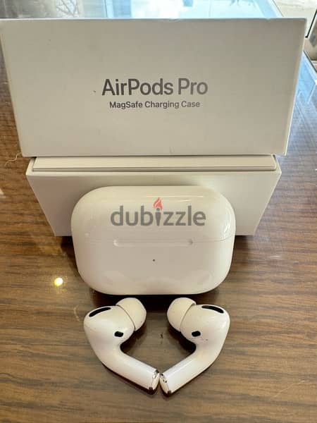 Apple Airpods pro 2 with Magsafe 2