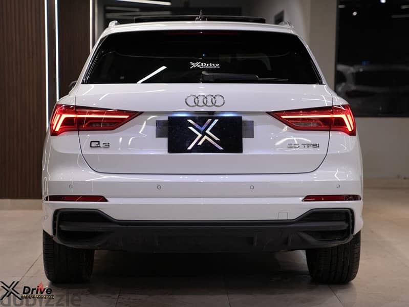 Audi Q3 S-LINE 2024 5