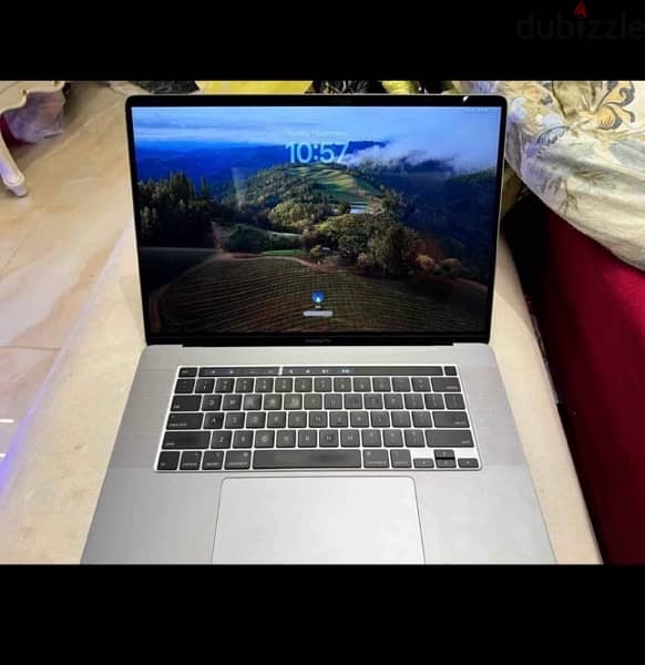 Mac book 2019 i9 3