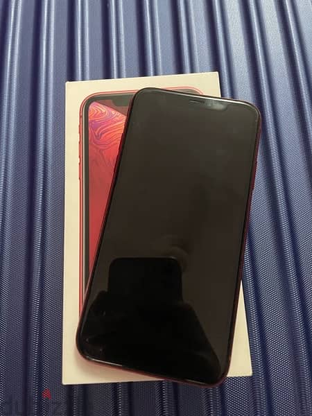 iPhone XR Waterproof Like New 2