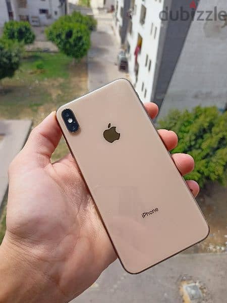 iPhone xs max 4