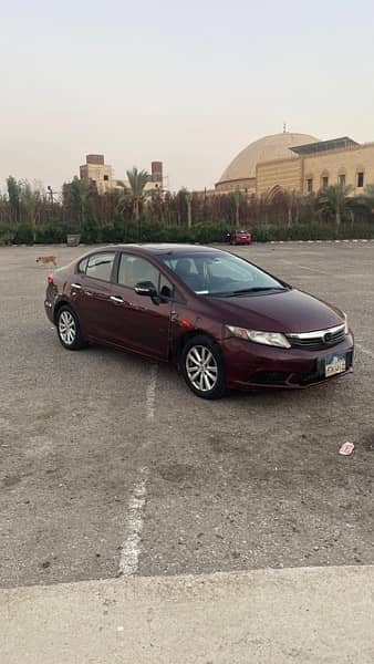 Honda Civic 2013 4