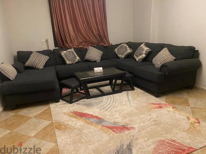 كنبة حرف U من Hub Furniture لسه سنتين و نصف في الضمان 1