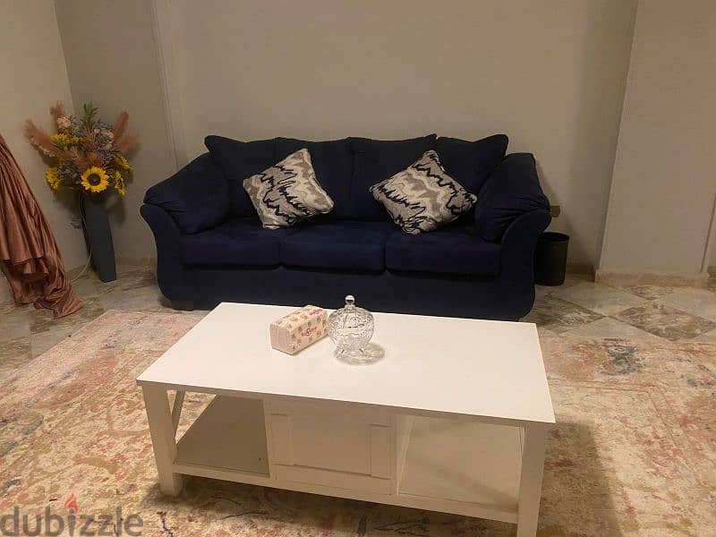 طقم انتريه كامل من Hub Furniture لسه سنتين و نصف في الضمان 0