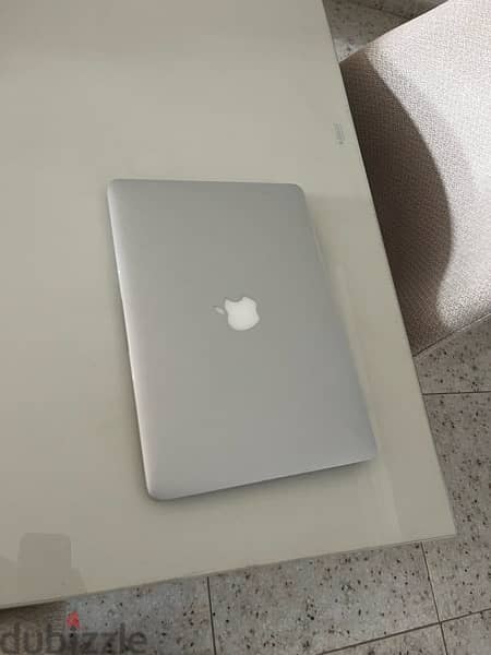 Apple Macbook Air 1