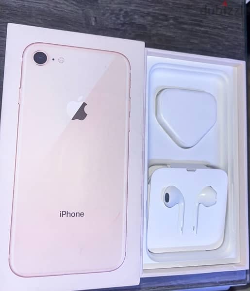 IPHONE 8 with box and accesories 2