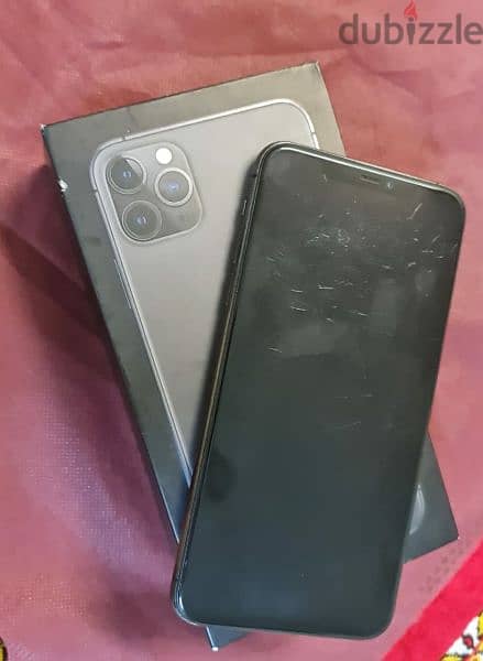 IPhone 11 pro max gray
 256 0