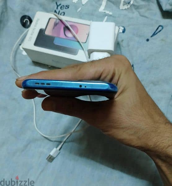 ريدمي Note 10s كسر زيرو للبيع او البدل بأيفون 7