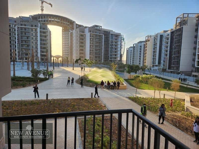 Apartment with lowest down payment Elsheikh zayed 5