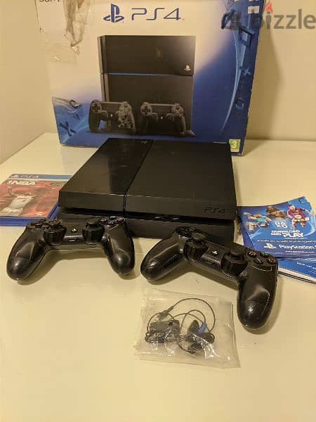 Ps4 1 Tb | two controllers with games |بلايستيشن 4 فات تيرا 3