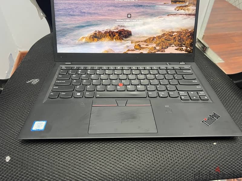 Lenovo x1 Carbon i7-8650u 2