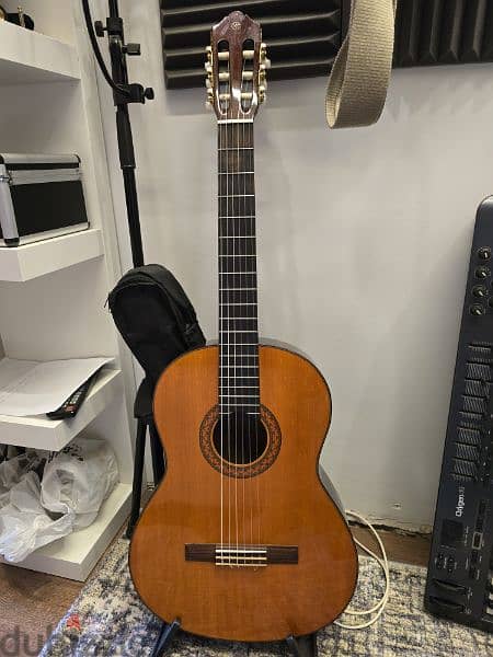 Yamaha c70 classical guitar like new in perfect condition 0