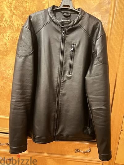 Black Ravin Leather Jacket - Size: XXL - جاكيت جلد اسود من رافين