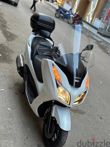 Honda forza 2014 300cc 3