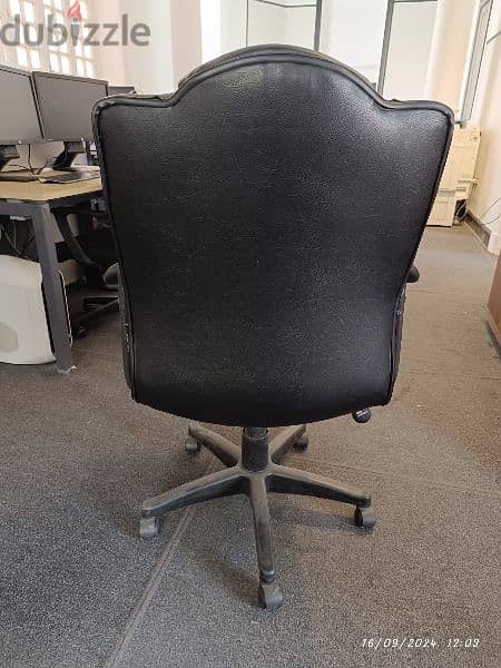 كرسى مكتب جلد - Leather office chair 7