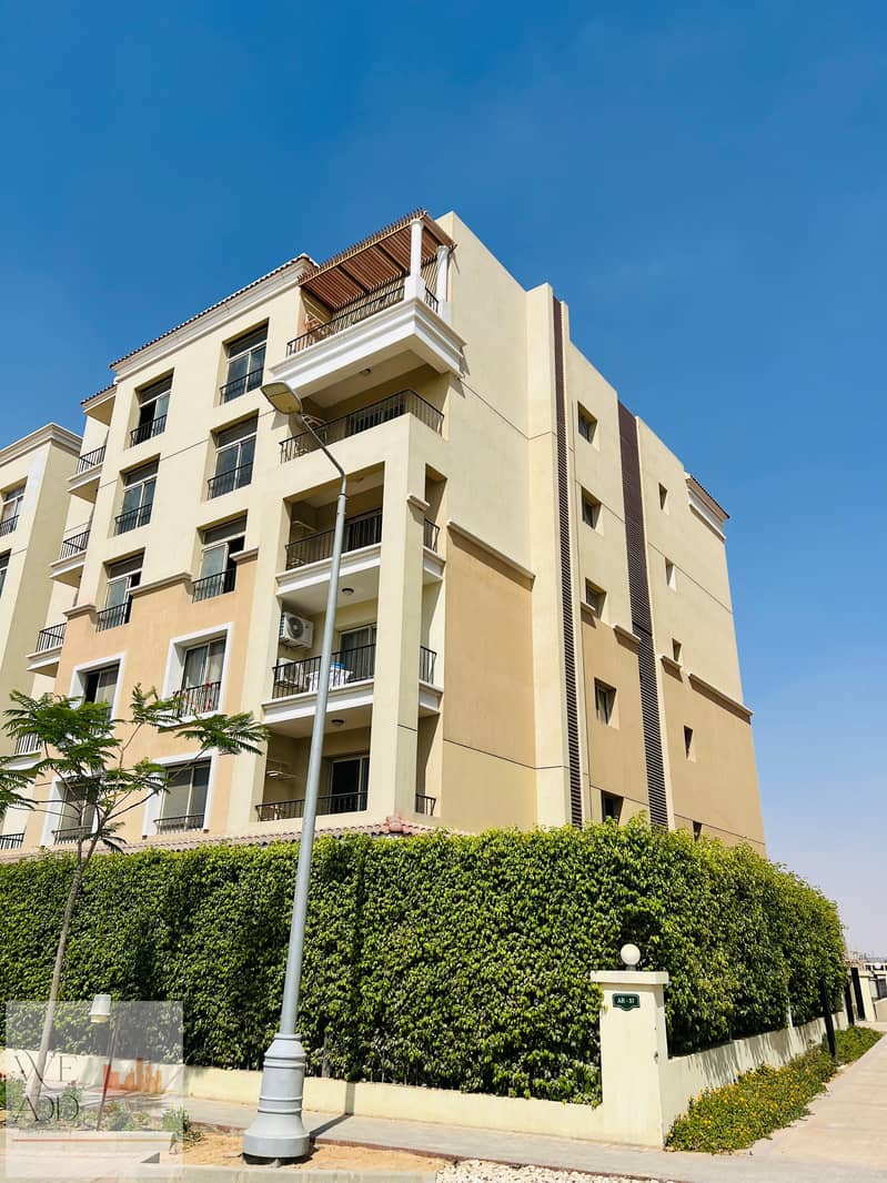 Penthouse, large area 218 m, roof 127 m, corner, direct view, in Sarai Compound, New Cairo, with a 10% down payment over 6 months,with installments 8y 4