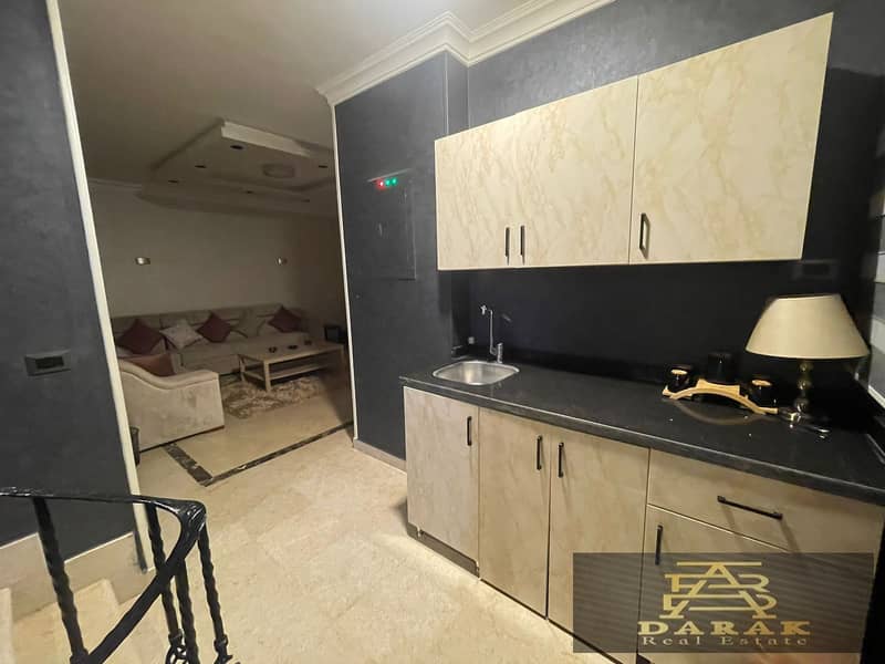 For sale: Luxury-finished villa in Madinaty, 3 bedrooms, fully paid, includes kitchen and air conditioners. Prime location with front and rear views. 9