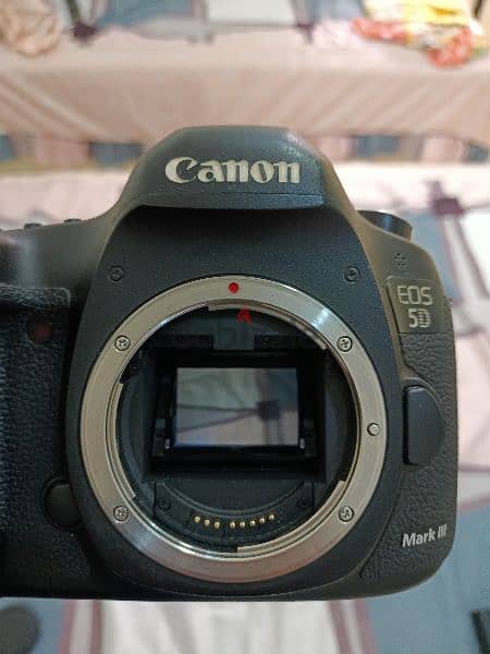 باكيدج Canon 5D Mark iii الكاميرا شتر عالي أصدار قديم الوان وشرب ممتاز 7