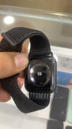 ساعة ابل _ Appel watch seris 4 Nike M40 sim