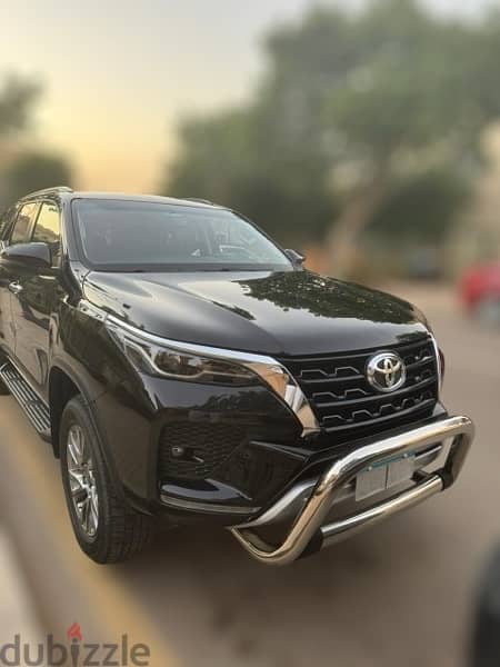 Toyota Fortuner 2022 3