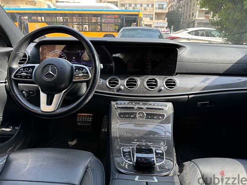 Mercedes-Benz E300e AMG 2020 6