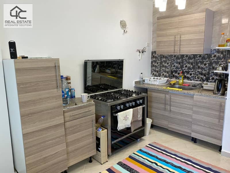 For sale in Emirates Heights, a chalet on a terrace overlooking the sea, 100 square meters, including furniture and appliances, at a special price, th 7