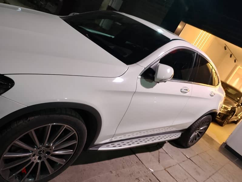 Mercedes-Benz GLC 300 Coupe مرسيدس بنز جي إل سي 300 كوبيه موديل 2022 0