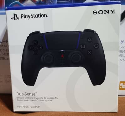 PS5 Slim New,. Never used with 1 extra controller