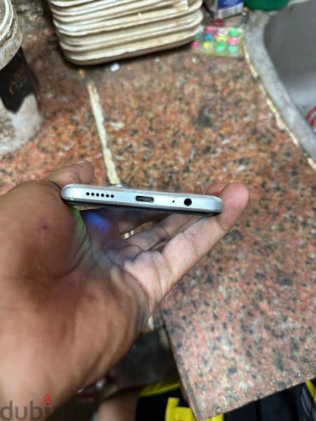 Huawei nova y70 4