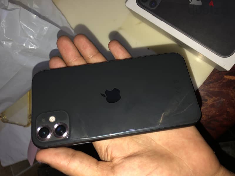 Iphone 11 black 128 g 4