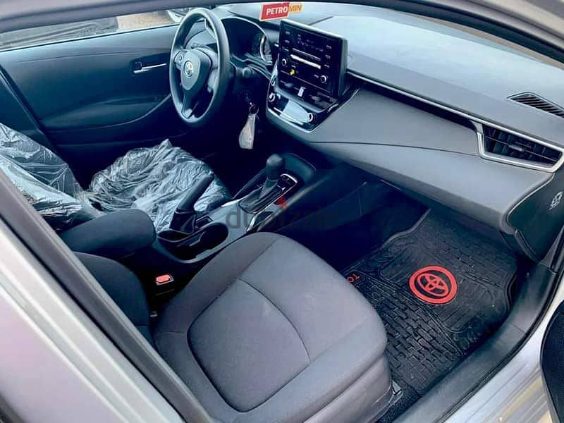 ايجار سيارة تويوتا كورولا 2022  toyota corolla for rent 3