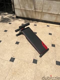 Abb workout bench in perfect condition بنش لتمرين البطن حالة زيرو