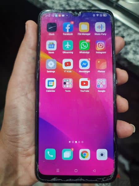 oppo a9 2020 بحالة جيدة جدا بجميع مشتملاته 0