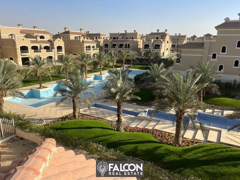 Stand-alone villa with private pool, immediate receipt and a 20% discount, in a prime location in Shorouk City in El Patio Prime Compound 13