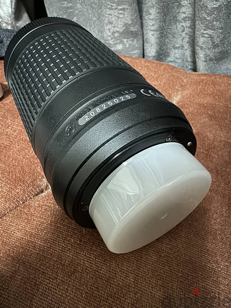 Nikon 70-300mm lens - never used 70 - 300 mm 2