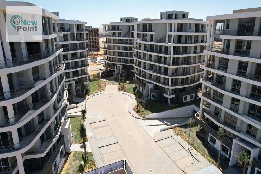 Next to investors, own a 3-bedroom apartment with 10% down payment in a compound built on the ground in the Administrative Capital 3