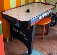 AIR HOCKEY