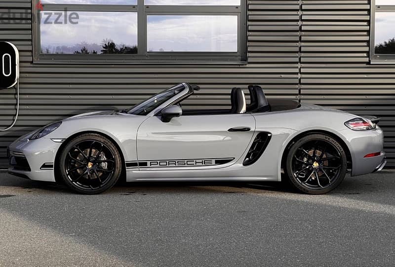 Porsche Boxster 2024 3