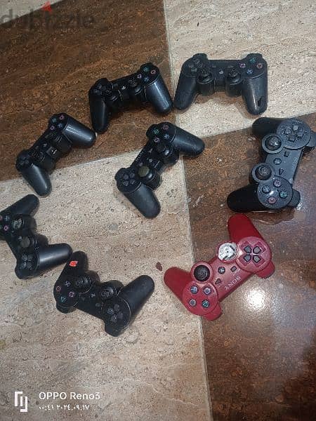 24 دراع ps3 بلاستشن محتاجه صيانه . مش شغاله . 8 بينور و 8 لأ و8 مفكوك 5