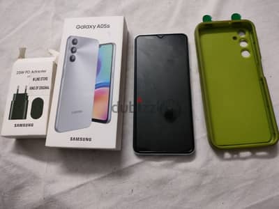 استخدام يوم واحد بس samsung a05s للبيع